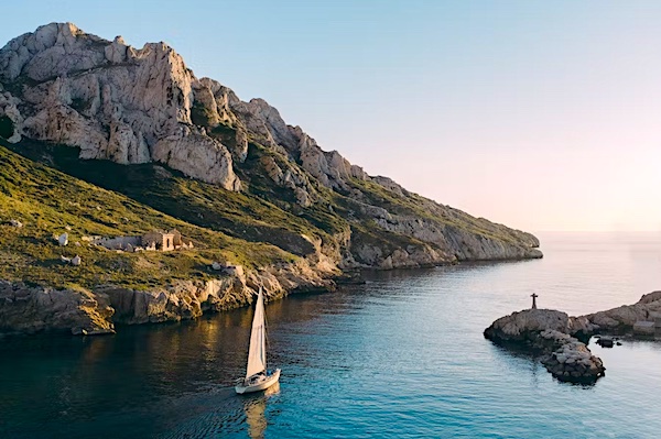 Barca a vela in Sardegna e Corsica